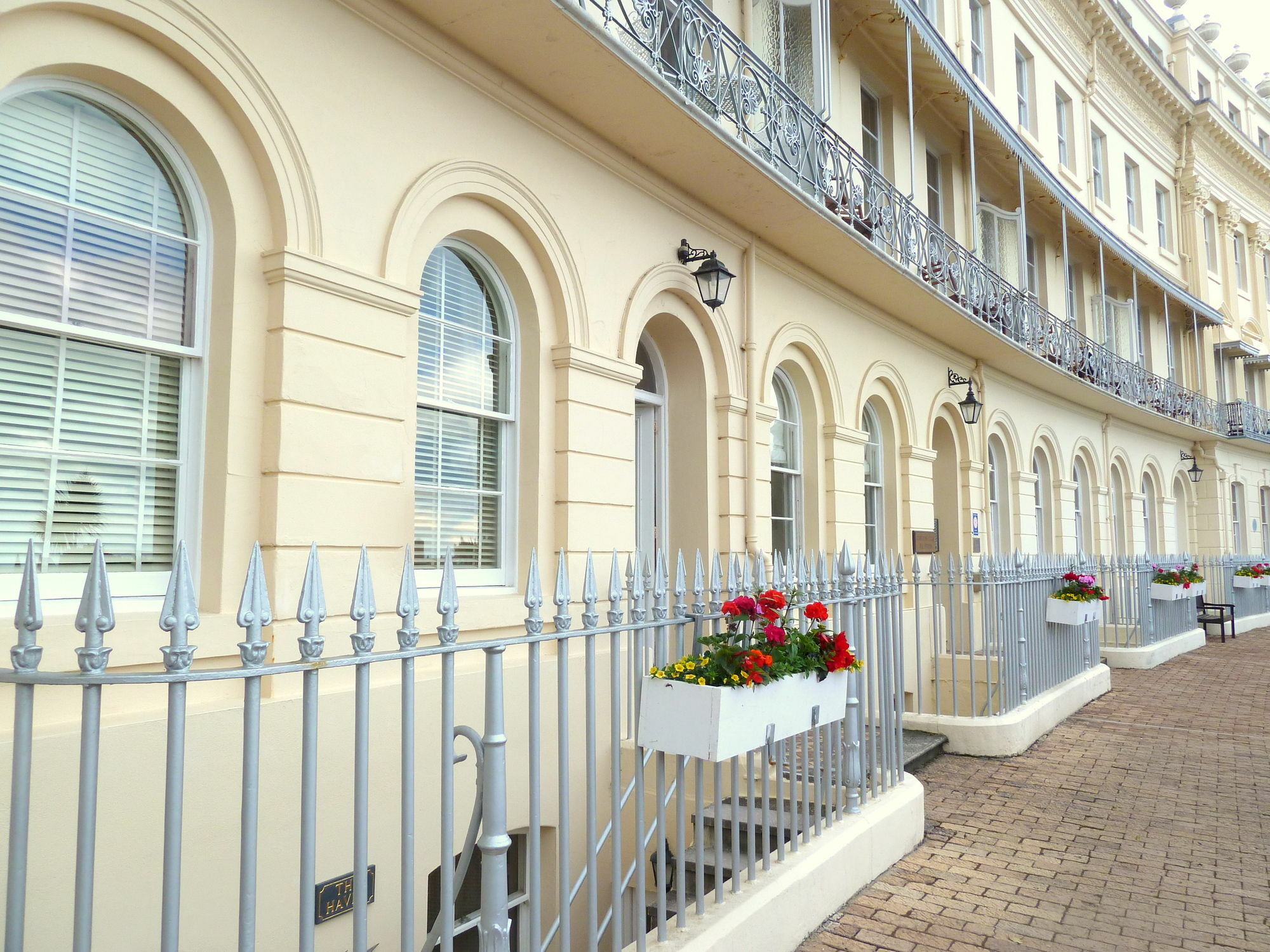 Tramontane Apartment At Hesketh Crescent Torquay Exterior foto